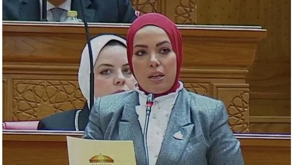 آية عبد الرحمن مذيعة دولة التلاوة تشارك بالجلسة الافتتاحية لمجلس النواب وتؤدي اليمين الدستورية