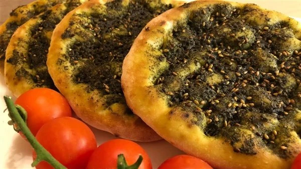 طريقة عمل مناقيش الزعتر بمذاق مميز ولا يقاوم