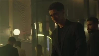 مسلسل بطل العالم الحلقة الأولى.. عصام عمر يبدأ مهمته في حراسة النجوم والفنانين