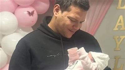 احمد عبد الحميد بعد وفاة والده وابنته في أسبوعين: مش عارف ربنا بيحبني ولا لأ ؟