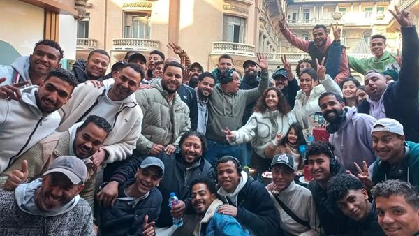 بالصور.. صناع مسلسل أب ولكن يحتفلون بعيد ميلاد المخرجة ياسمين أحمد كامل