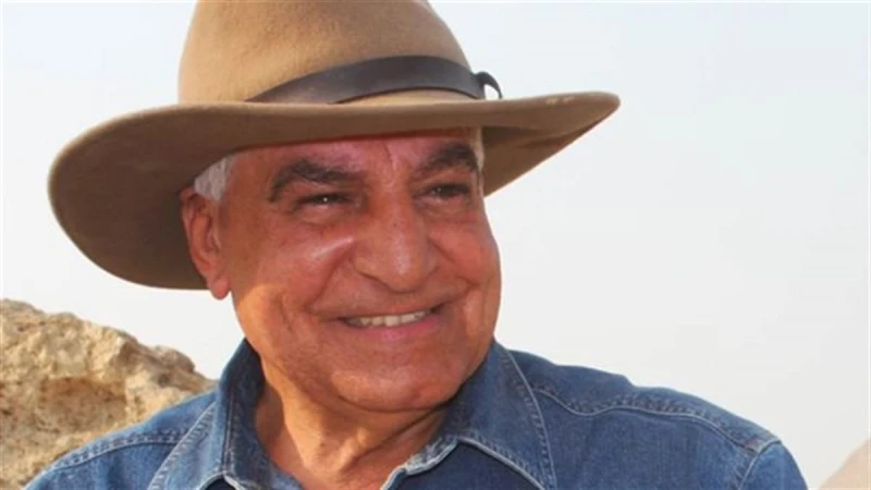 «الرجل ذو القبعة» في هوليوود.. زاهي حواس يثير الجدل: هل خذلت الآثار قصص الأنبياء؟