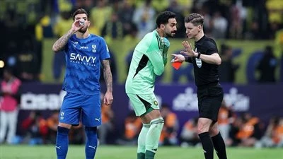 الهلال ضد النصر.. استمرار التعادل بين الهلال والنصر في دوري روشن السعودي وطرد نواف العقيدي