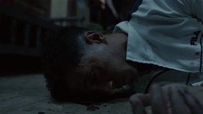 مسلسل بطل العالم الحلقة 10.. هل يموت صلاح على يد المحروق؟