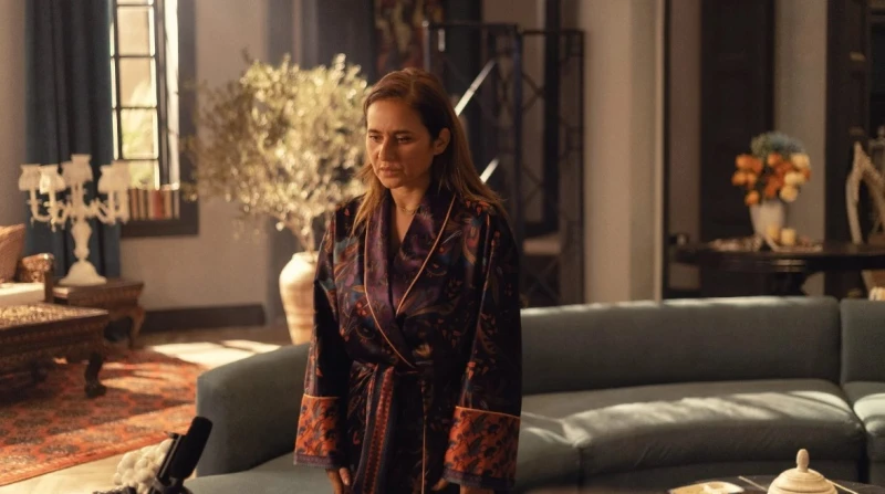 نيللي كريم تواصل تصوير مشاهدها في مسلسل "على قد الحب" (صور)