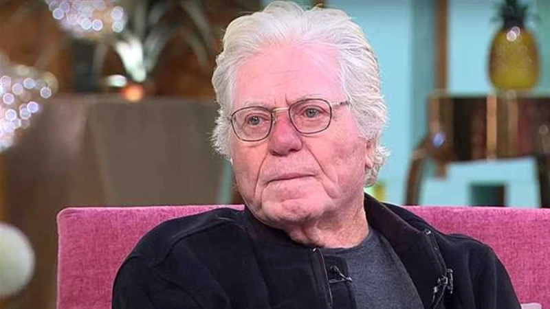 حسين فهمي: نص فيلم الملحد عجبني.. والمشاهد لازم يشغّل عقله