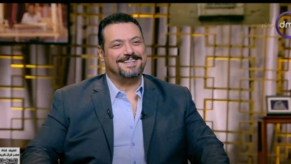 مراد مكرم يستعيد نصيحة والده: “التاجر الفاشل هو اللي يذم في بضاعة غيره”