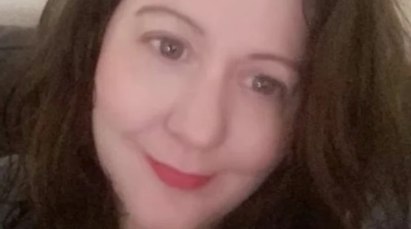 تبكي بدل الدموع دم، إصابة بريطانية بمتلازمة نادرة بعد تناولها "دواء للكحة"