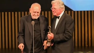 مهرجان القاهرة السينمائي ينعى الأسطورة بيلا تار: وداعًا فيلسوف الصورة