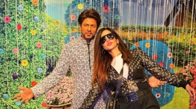 زينة تلتقي شاروخان وتوم كروز داخل متحف مدام توسو بدبي