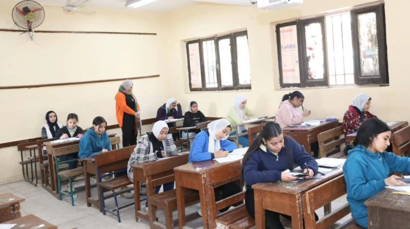 نماذج امتحان الدراسات للصف الثاني الإعدادي الترم الأول 2026