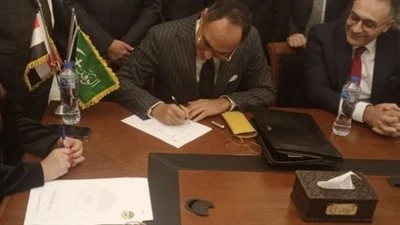 هاني سري الدين بعد التقدم بأوراق ترشحه لرئاسة الحزب لـ افاق عربية: حلمي أرجع الوفد لأمجاده.. وأتمناها منافسة شريفة تليق بعراقة الحزب وتاريخ مصر