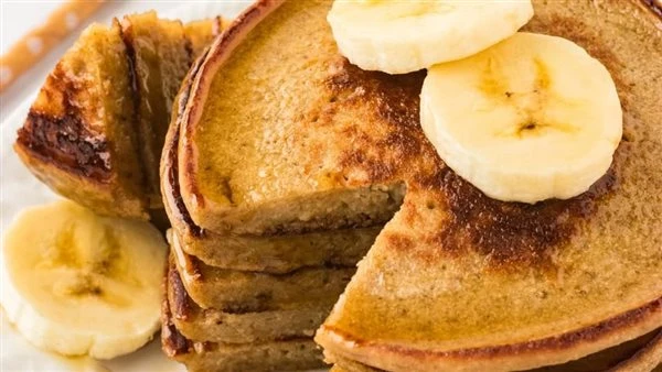 طريقة عمل فطائر الشوفان بالعسل والموز، فطور صحي ولذيذ