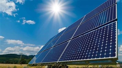 مصر تصنع المعجزة الخضراء: الطاقة الشمسية والرياح تصل إلى 8,866 ميجاوات بنهاية 2025