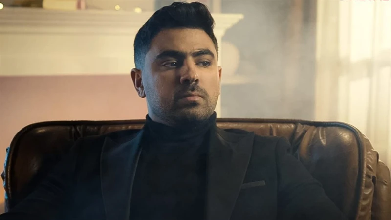 يونس مرسي يتخطى المليون مشاهدة بـ«واقف مكانك» ويشعل السوشيال ميديا