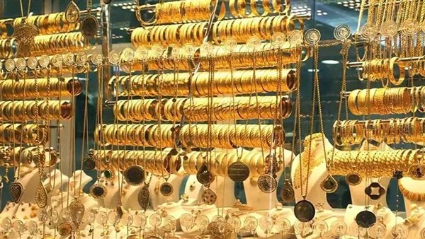 سعر الذهب يشهد قفزة جديدة بمنتصف تعاملات الاثنين 12 يناير بعد الارتفاع العالمي