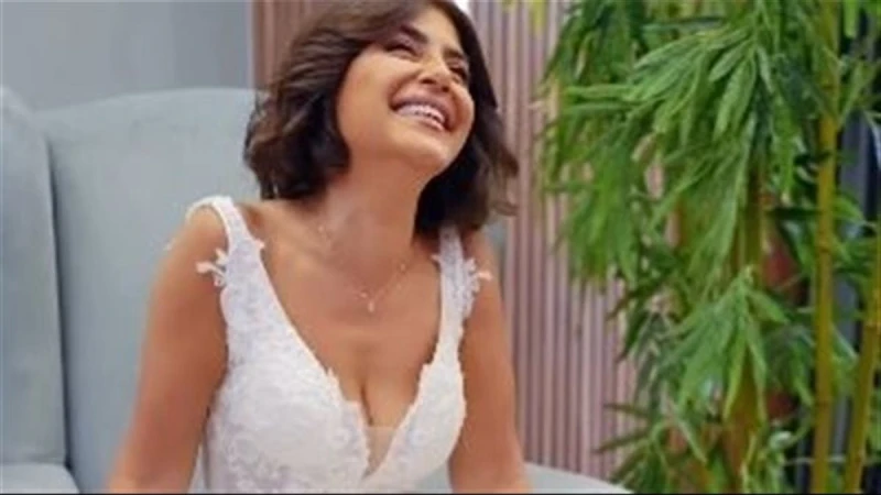 بعد ظهورها بفستان زفاف.. هل تدخل منة فضالي عش الزوجية؟