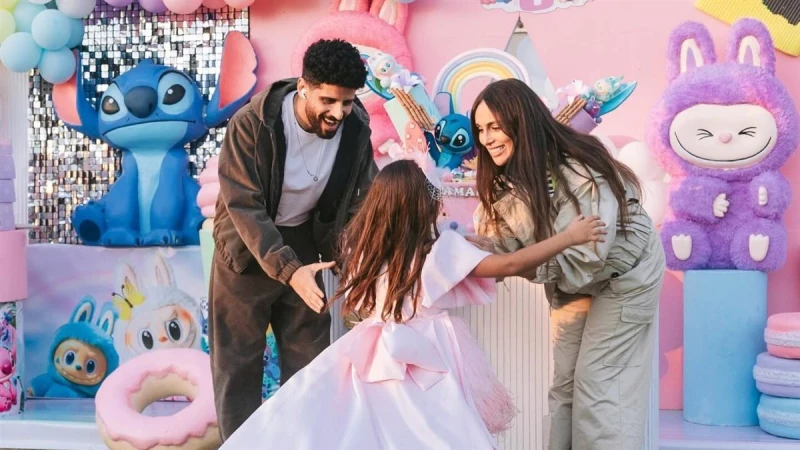 حمدي الميرغني وإسراء عبد الفتاح يحتفلان بعيد ميلاد ابنتهما