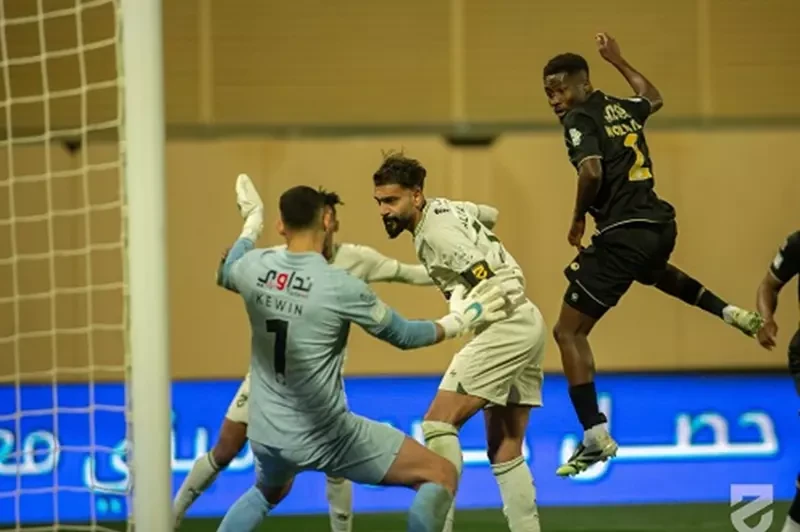 الحزم يهزم ضمك 2-1 في دوري روشن السعودي