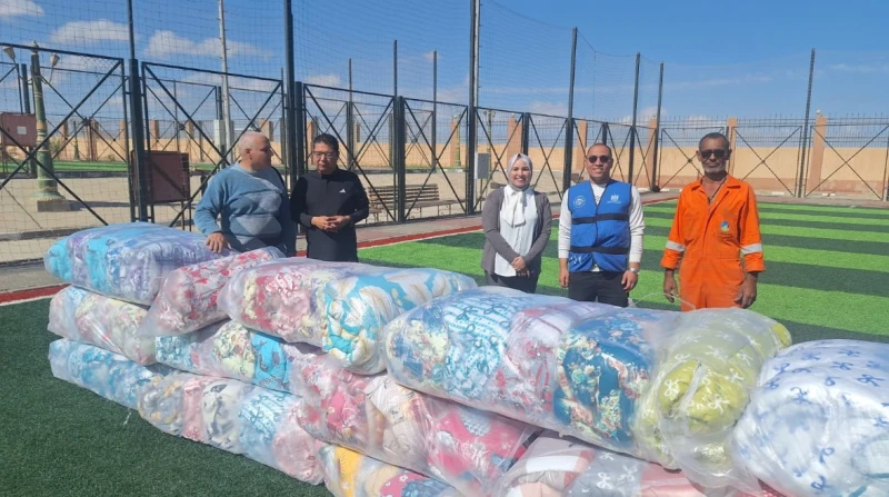 1000 بطانية وكرتونة مواد غذائية، صناع الخير تطلق قافلة لمدينة شلاتين