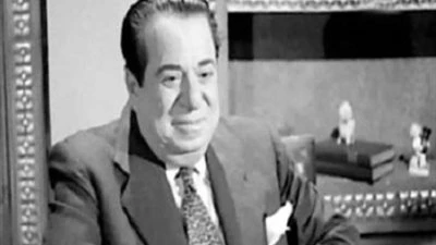 في ذكرى ميلاده.. حسين رياض الذي كاد أن يقتل بسبب اندماجه في الغناء