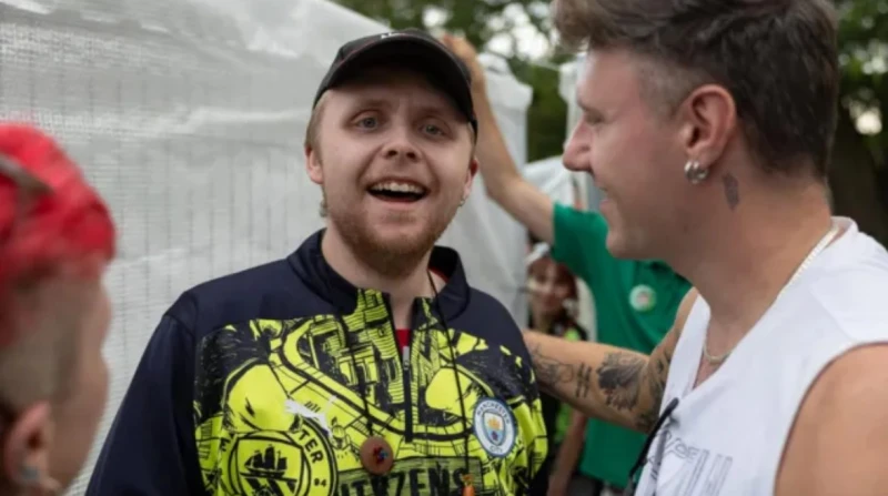 عن عمر ناهز 24 عامًا، عائلة أصغر ضحايا الخرف تتبرع بعقله للعلم