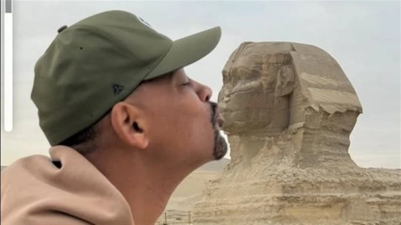 ويل سميث عن زيارته للأهرامات: "عطلة نهاية الأسبوع في مصر"