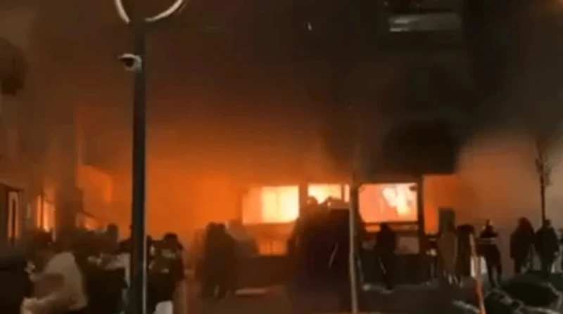 وقوع ضحايا ومصابين، انفجار يهز منتجع سويسري في احتفالات العام الجديد