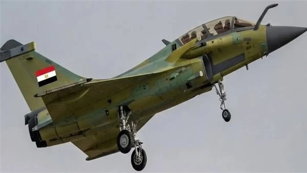 ظهور أول مقاتلة رافال مصرية F4.1 في فرنسا يربك الإعلام الإسرائيلي