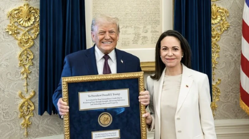 تعليق صادم من "لجنة نوبل" بعد إهداء ترامب جائزتها للسلام: "قرار نهائي"