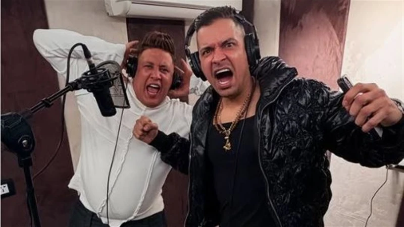 بصورة تجمعهما.. حمو بيكا يعلن تعاونا غنائيا جديدا مع حسن شاكوش