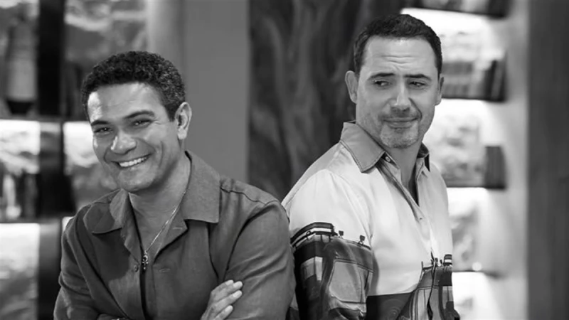 «تفتكروا متجمعين ليه؟».. آسر ياسين يلمح لعمل جديد يجمعه بظافر العابدين