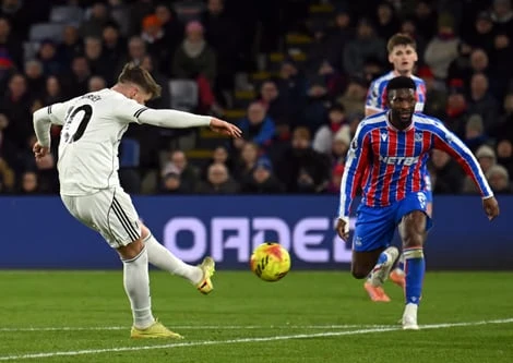 ماتيتا يسجل وكيرني يرد.. بالاس وفولهام يتقاسمان النقاط