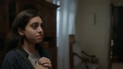 مسلسل ميدتيرم الحلقة 29.. تيا تعترف بمرضها وتكشف أمراض الشلة