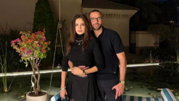 كل سنة وإنتي عمري وآمالي.. أحدث ظهور لـ آمال ماهر وزوجها