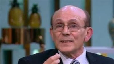 آخر تطورات الحالة الصحية للفنان محمد صبحي بعد نقله للمستشفى