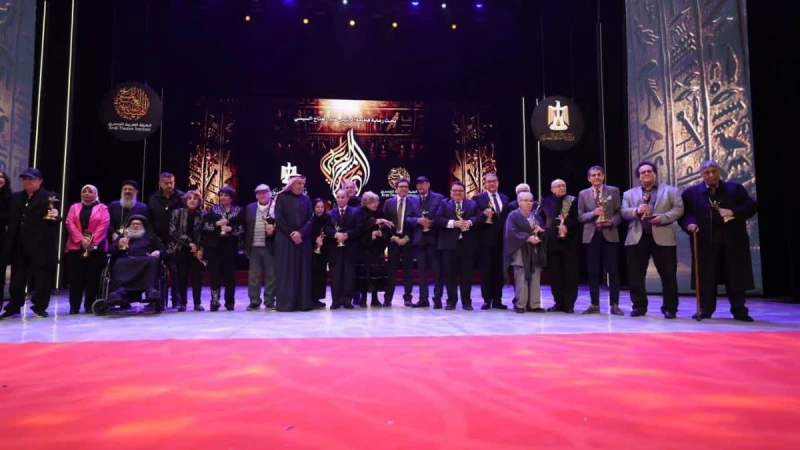 وزير الثقافة وأمين «العربية للمسرح» يفتتحان الدورة الـ16 للمهرجان العربي