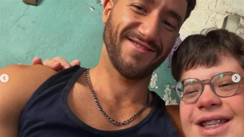 رسالة إنسانية.. من هو أدهم شقيق أحمد مالك في «سوا سوا»؟