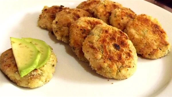 طريقة عمل كفتة البطاطس بالتونة، أكلة سريعة وغنية بالبروتين
