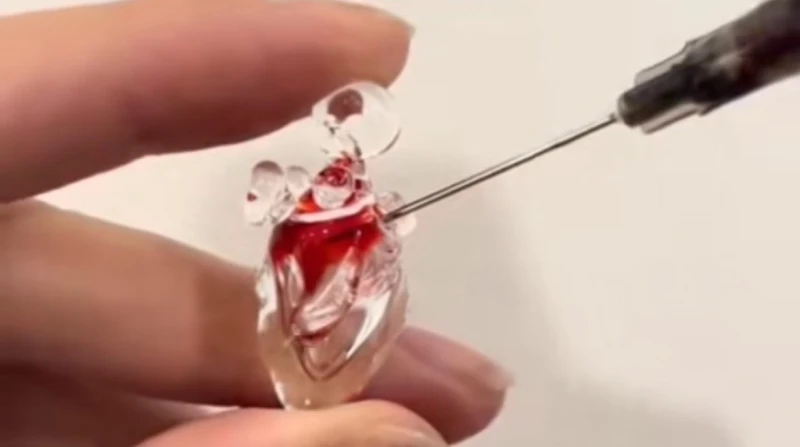 "الماء المغلي" و"القلب والسيف"، ترندات خطيرة تستهوي المراهقين