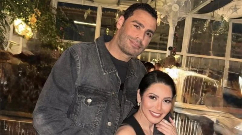 أول رد من لقاء الخميسي، بعد أنباء انفصال محمد عبدالمنصف وإيمان الزيدي