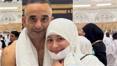 منة شلبي وزوجها الأبرز.. نجوم استقبلوا العام الجديد بأداء مناسك العمرة