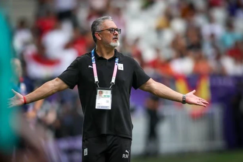 ميكالي يقترب من تدريب الزمالك.. مفاوضات متقدمة