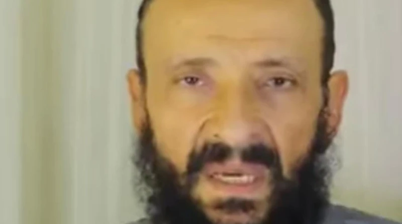 "دي فلوس أمي"، أول تعليق من ابن طبيب ادعى استيلاء أولاده على "شقى عمره" (خاص)