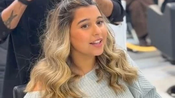 أبنه شيرين عبد الوهاب تكشف الحاله الصحيه لوالدتها