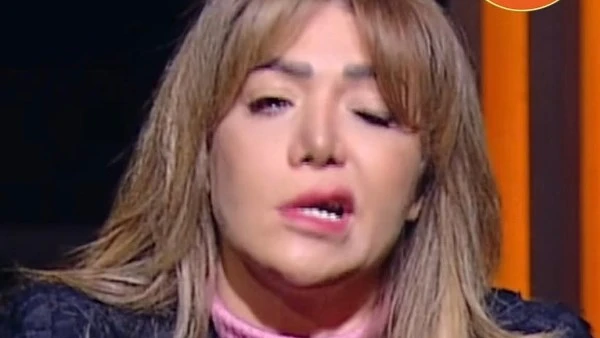 لقاء سويدان توضح حقيقة استمرار برنامجها بعد إصابتها بالعصب السابع