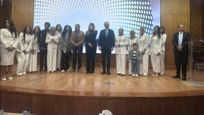 طارق سعده يُشرف على مشروعات تخرج طلاب كلية الإعلام بالجامعة العربية المفتوحة