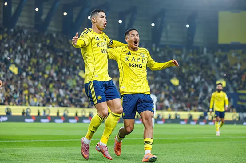 رونالدو يطارد الهدف الـ1000.. والعمر مجرد رقم