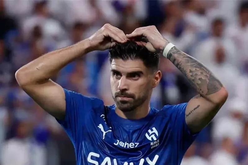 من وولفرهامبتون للهلال.. والآن الاتحاد يطرق باب نيفيز