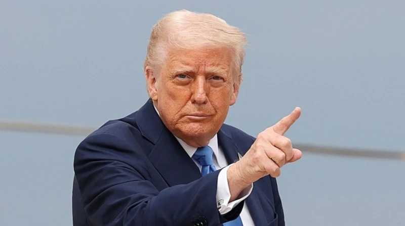 بـ 2.75 مليون دولار، ترامب يبيع لوحة للمسيح رسمت أمامه في 10 دقائق